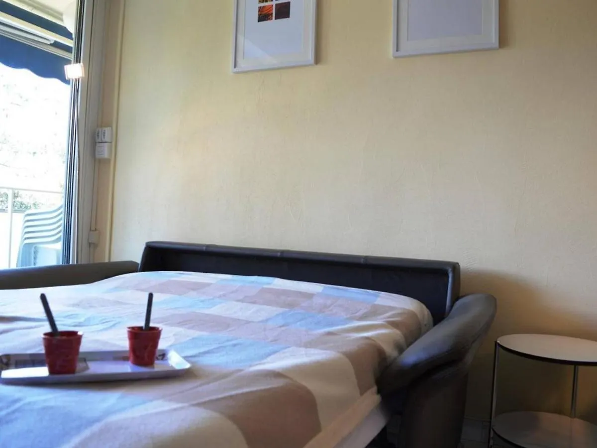 Appartement Moderne Proche Plage Avec Terrasse, Parking Prive - 3 Pieces, 5 Couchages - Fr-1-251-371 Bormes-les-Mimosas Apartment